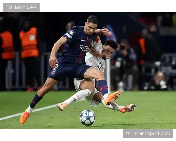 欧足联宣布，下赛季起欧冠将试点“裁判麦克风”解释关键判罚